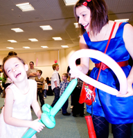 Magic Hayley Balloon Modelling